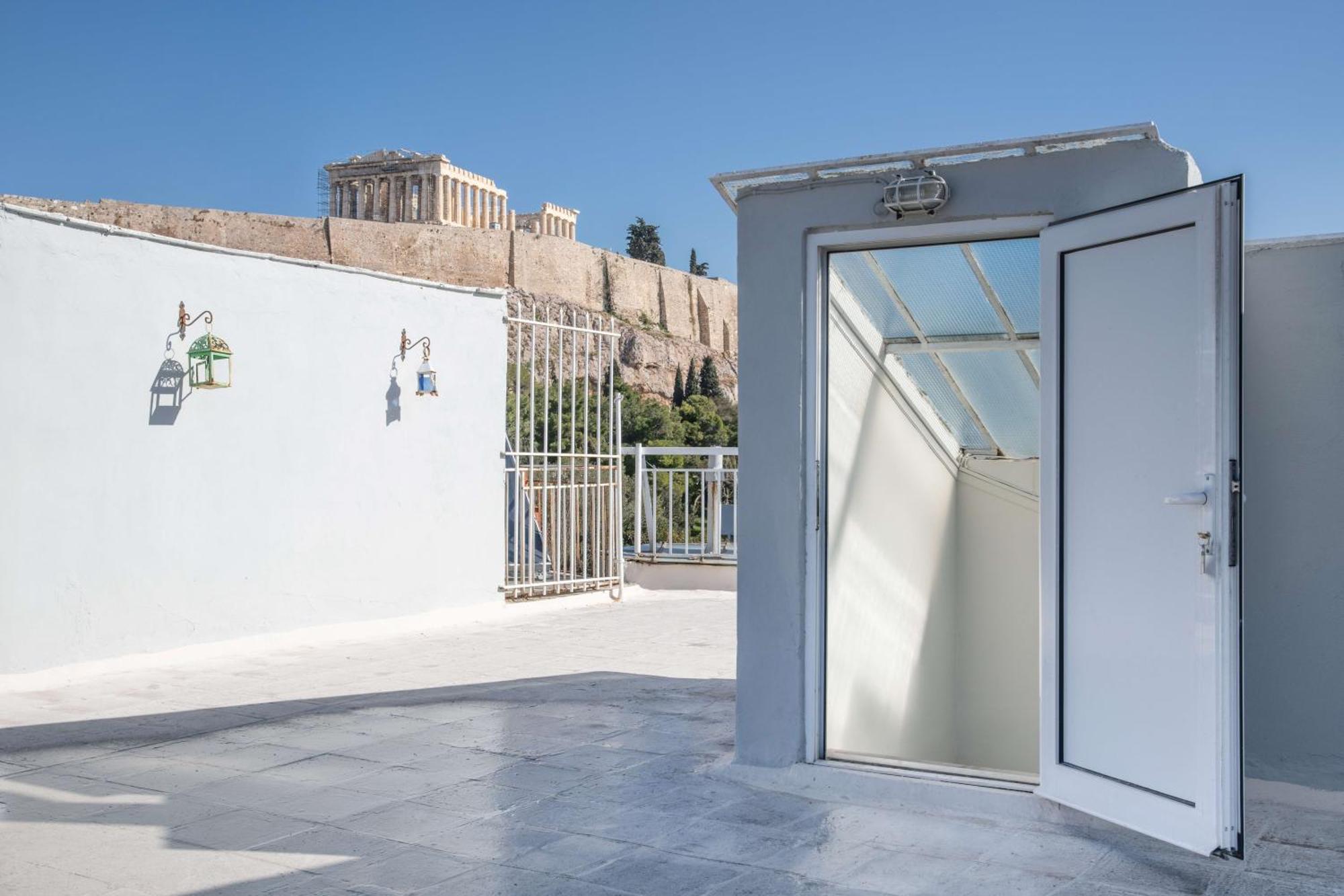 Apartment Touching Acropolis - Quiet & Elegant 1-bdr