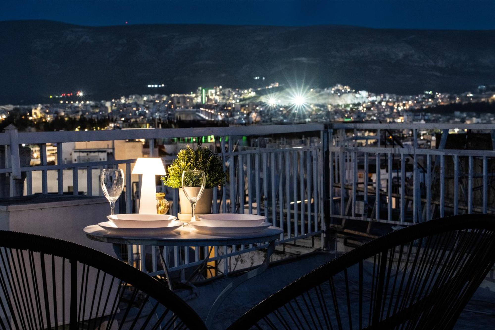 Apartment Touching Acropolis - Quiet & Elegant 1-bdr